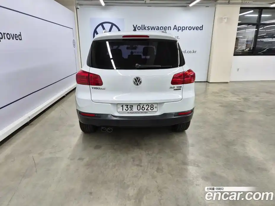 Volkswagen Tiguan 2016 2.0 Автомат в Москве № 803060, фото 4