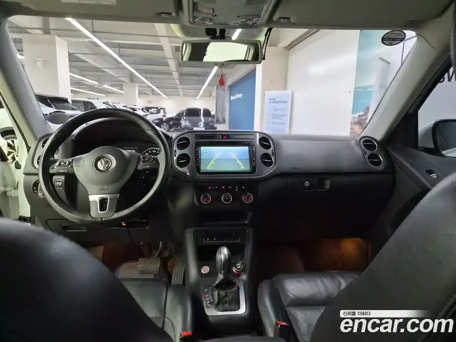 Volkswagen Tiguan 2016 2.0 Автомат в Москве № 803060, фото 7