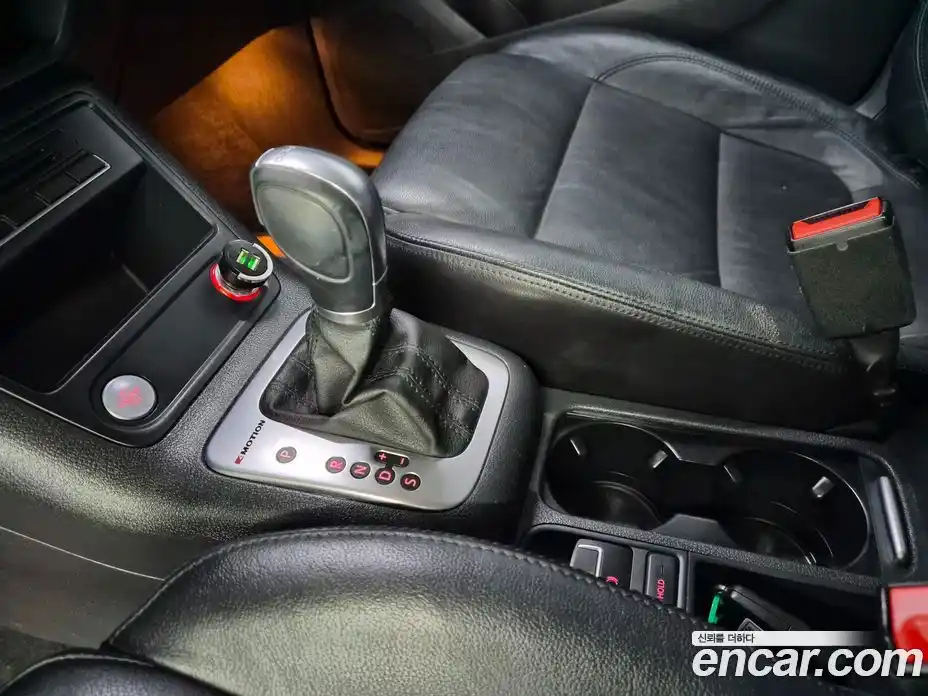 Volkswagen Tiguan 2016 2.0 Автомат в Москве № 803060, фото 9