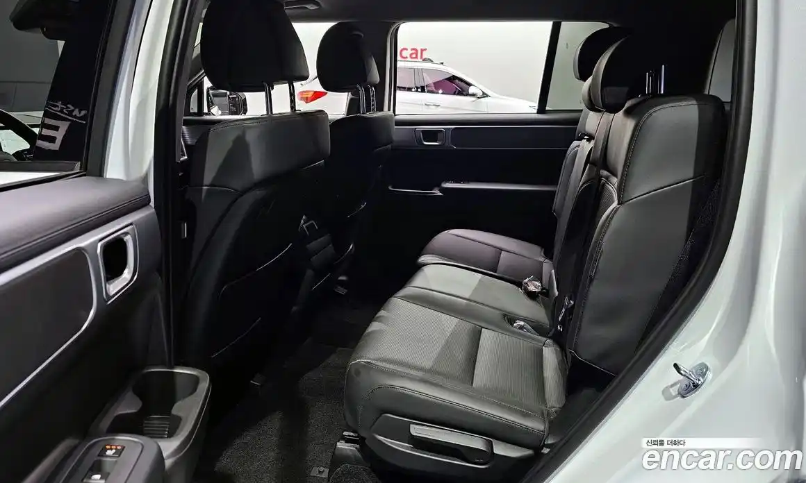 Hyundai Santa Fe 2025 2.5 Автомат в Москве № 813463, фото 12