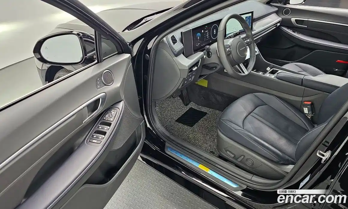 Hyundai Sonata 2024 1.6 Автомат в Москве № 813560, фото 11