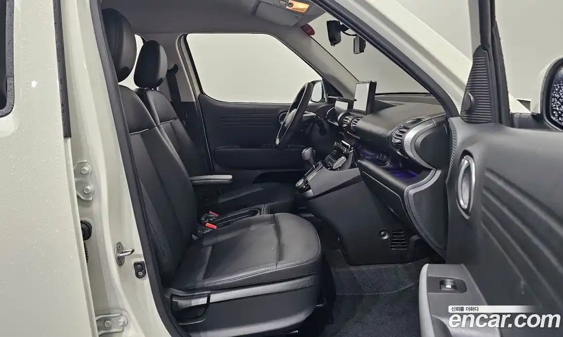 Hyundai Casper 2024 1.0 Автомат в Москве № 813663, фото 11