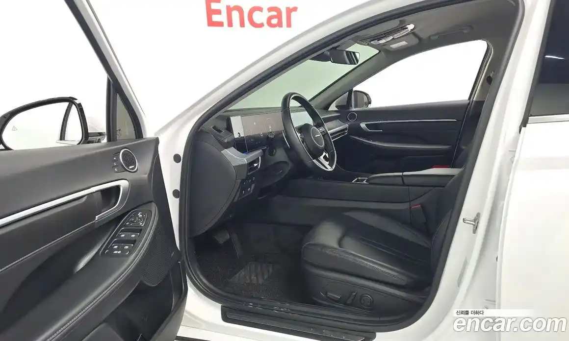 Hyundai Sonata 2024 2.0 Автомат в Москве № 813768, фото 10