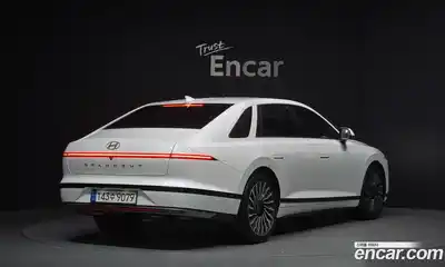 Hyundai Grandeur 2024 2.5 Автомат в Москве № 813869, миниатюра 2