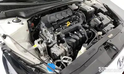 Hyundai Avante 2020 1.6 Автомат в Москве № 814435, миниатюра 5