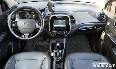 Renault QM3 2015 1.5 Автомат в Москве № 814541, миниатюра 7