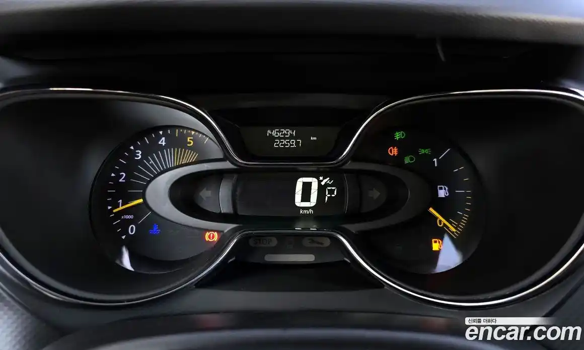 Renault QM3 2015 1.5 Автомат в Москве № 814541, фото 8