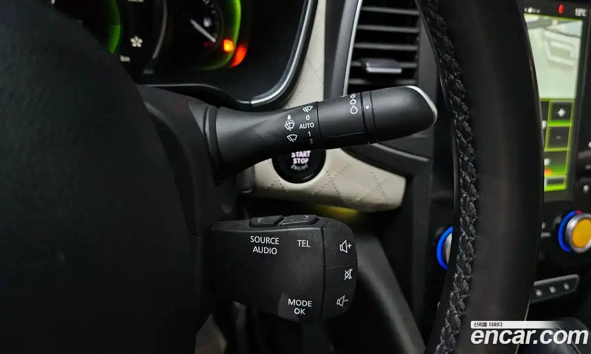 Renault SM6 2017 2.0 Автомат в Москве № 814696, фото 16