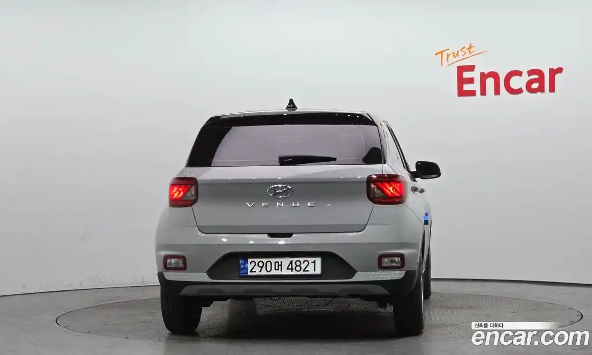 Hyundai Venue 2024 1.6 Автомат в Москве № 814758, фото 4