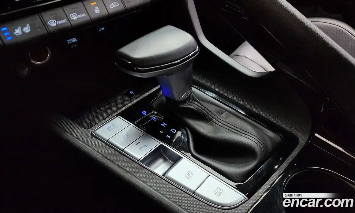 Hyundai Avante 2023 1.6 Автомат в Москве № 814813, фото 9