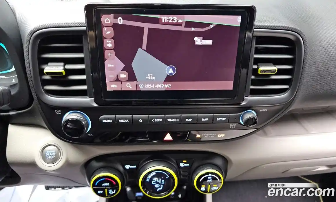 Hyundai Venue 2023 1.6 Автомат в Москве № 815099, фото 16