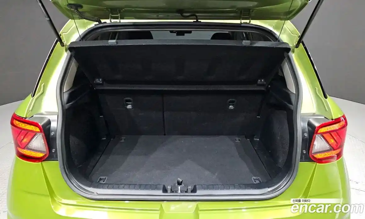 Hyundai Venue 2023 1.6 Автомат в Москве № 815099, фото 20