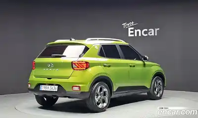 Hyundai Venue 2023 1.6 Автомат в Москве № 815099, миниатюра 2