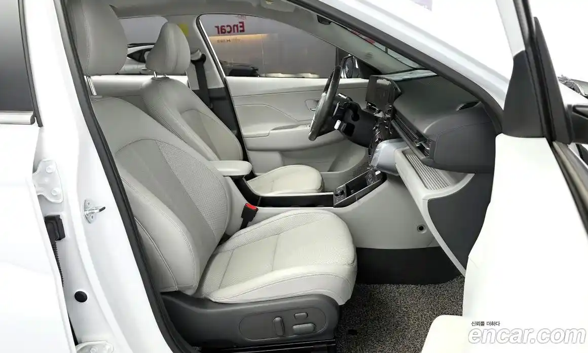 Hyundai Kona 2023 1.6 Автомат в Москве № 815167, фото 11