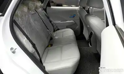 Hyundai Kona 2023 1.6 Автомат в Москве № 815167, миниатюра 12