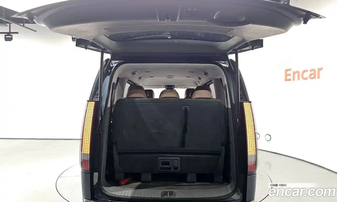 Hyundai Staria 2021 2.2 Автомат в Москве № 815226, фото 18