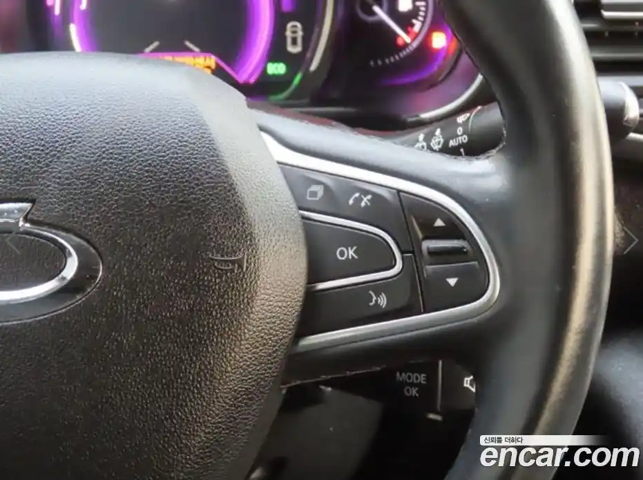 Renault QM6 2017 2.0 Автомат в Москве № 815396, фото 14