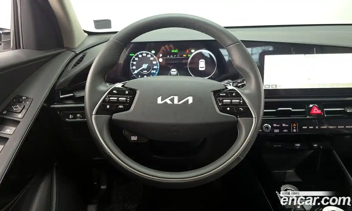 Kia Niro 2025 1.6 гидро в Москве № 815676, фото 13