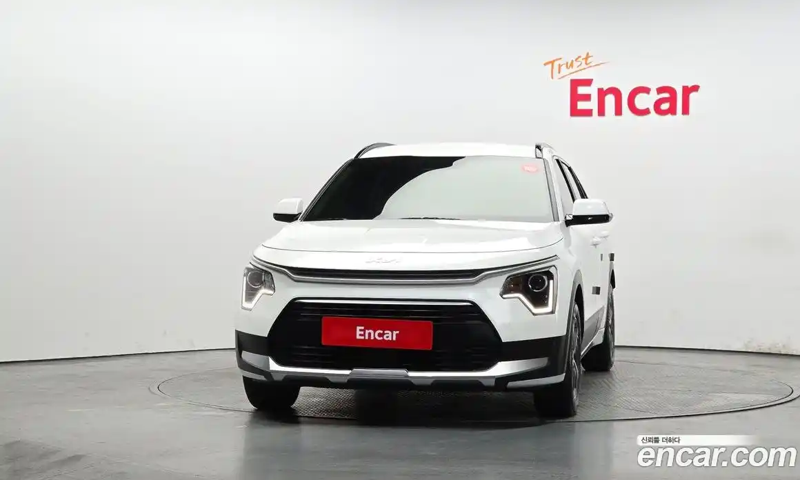 Kia Niro 2025 1.6 гидро в Москве № 815676, фото 3