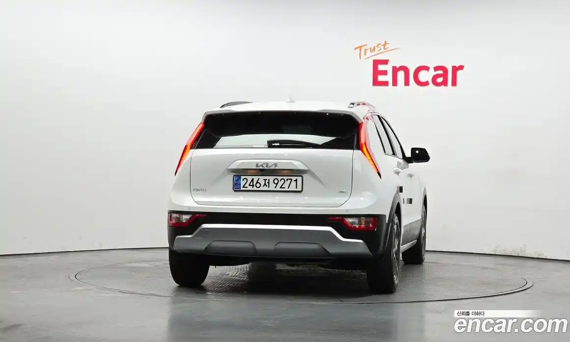 Kia Niro 2025 1.6 гидро в Москве № 815676, фото 4