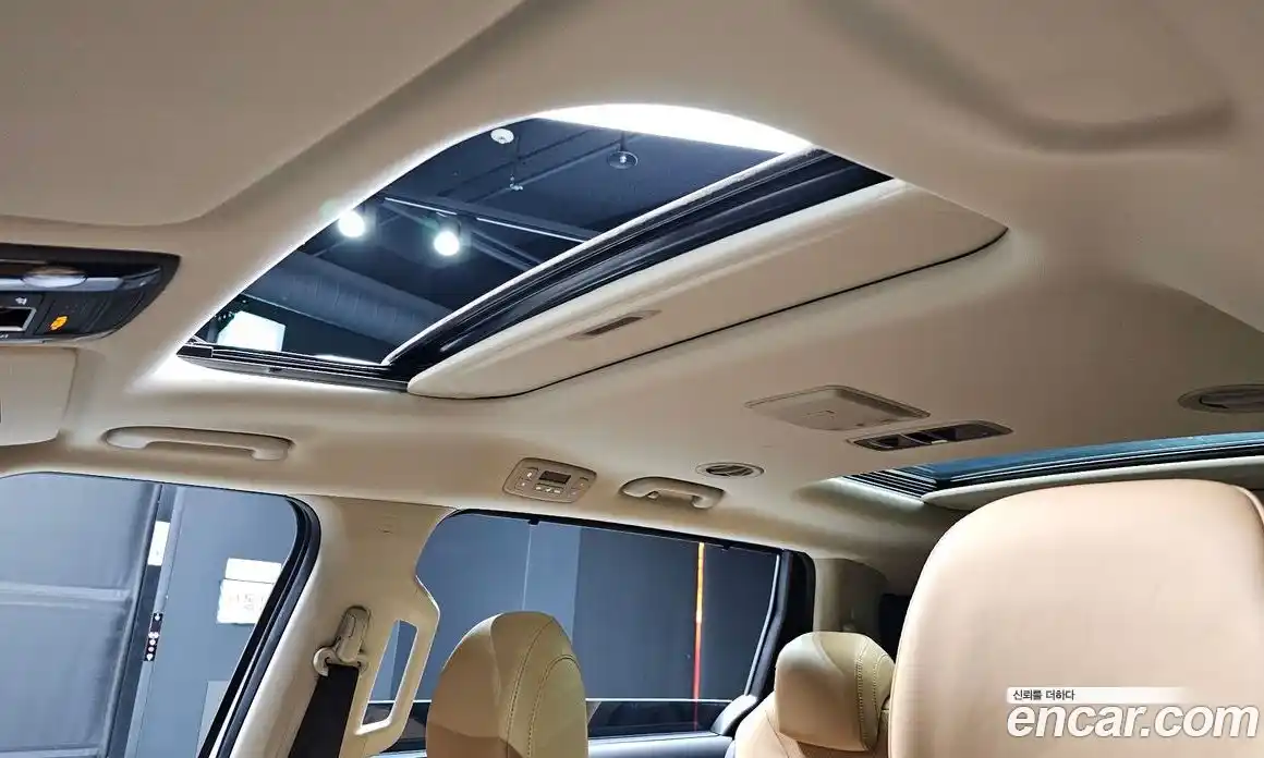 Kia Canival 2022 2.2 Автомат в Москве № 815861, фото 16