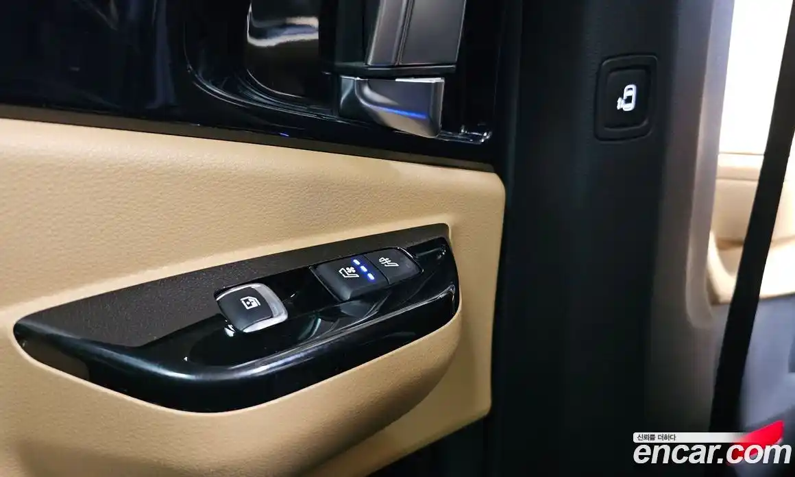 Kia Canival 2022 2.2 Автомат в Москве № 815861, фото 18