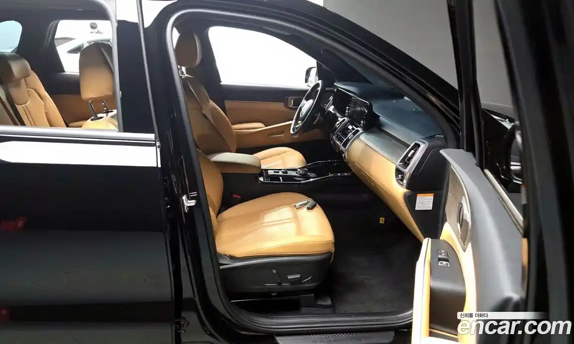 Kia Sorento 2023 1.6 Автомат в Москве № 816094, фото 11