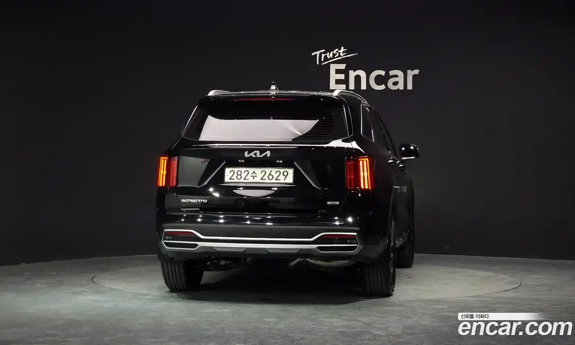 Kia Sorento 2023 1.6 Автомат в Москве № 816094, фото 4