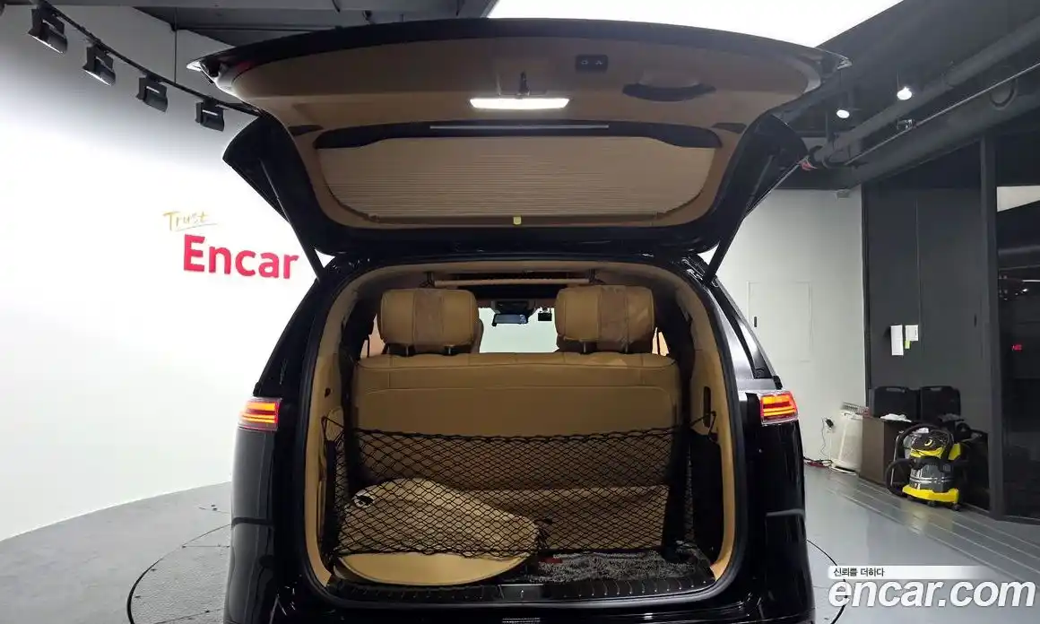 Kia Canival 2021 3.5 Автомат в Москве № 816372, фото 20