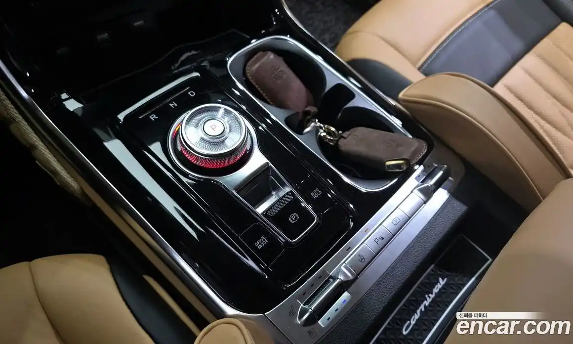 Kia Canival 2021 3.5 Автомат в Москве № 816372, фото 9