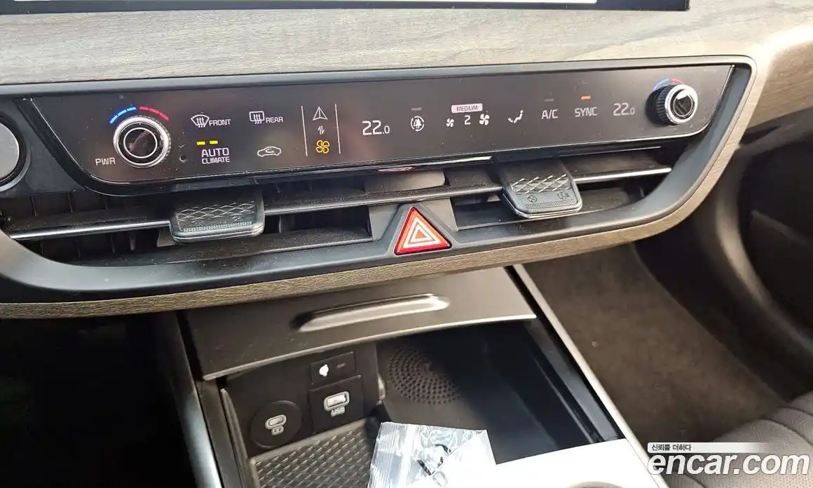 Kia K8 2024 2.5 Автомат в Москве № 816430, фото 17