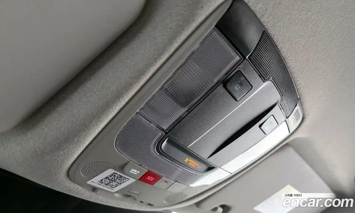 Kia Niro 2022 1.6 Автомат в Москве № 816623, фото 15