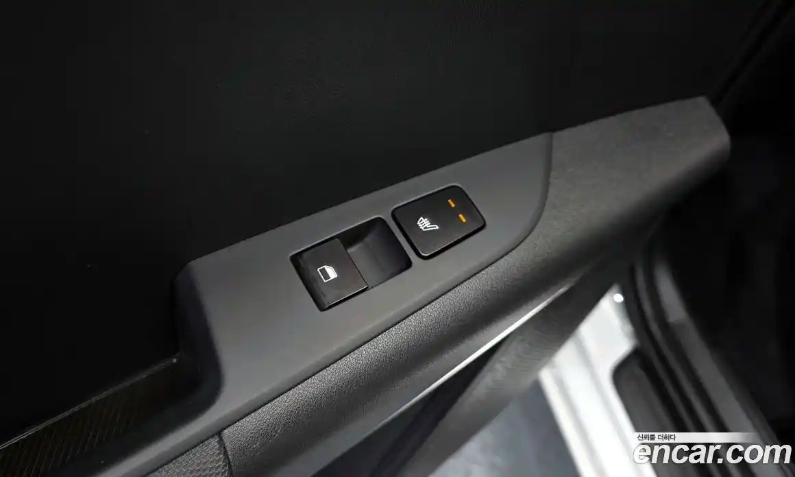 Kia Niro 2022 1.6 Автомат в Москве № 816623, фото 17