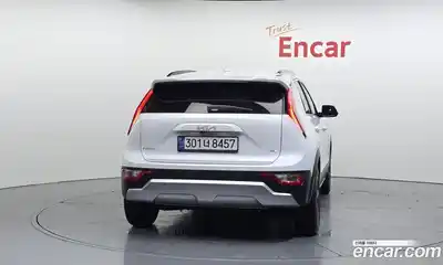 Kia Niro 2022 1.6 Автомат в Москве № 816623, миниатюра 4
