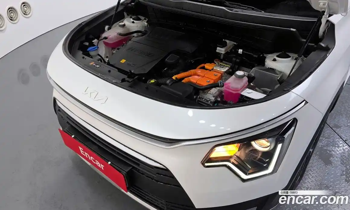 Kia Niro 2022 1.6 Автомат в Москве № 816623, фото 6