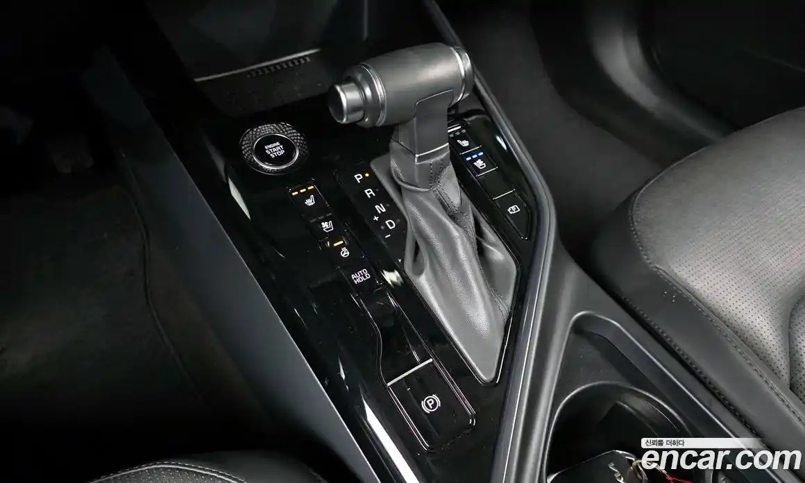 Kia Niro 2022 1.6 Автомат в Москве № 816623, фото 9