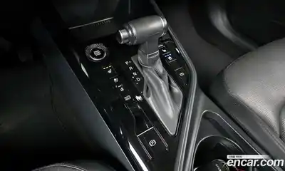 Kia Niro 2022 1.6 Автомат в Москве № 816623, миниатюра 9