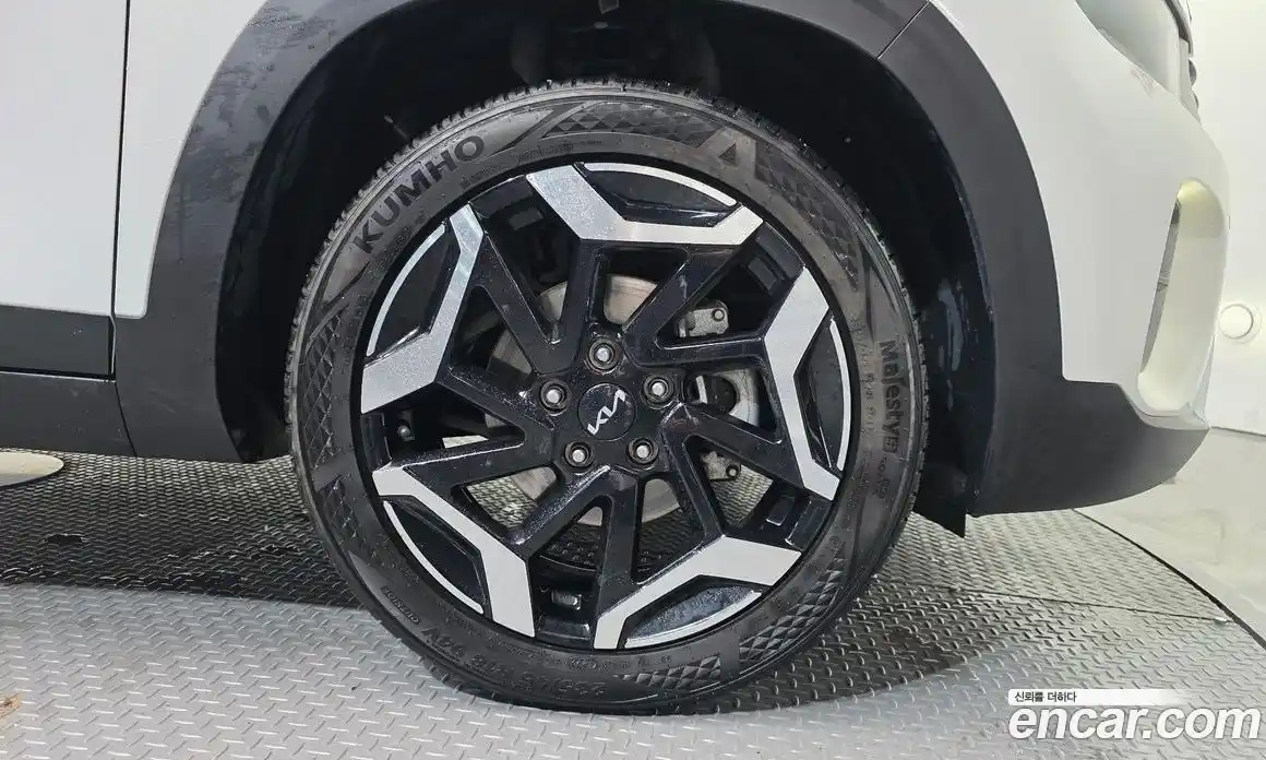 Kia Seltos 2022 2.0 Автомат в Москве № 816661, фото 5