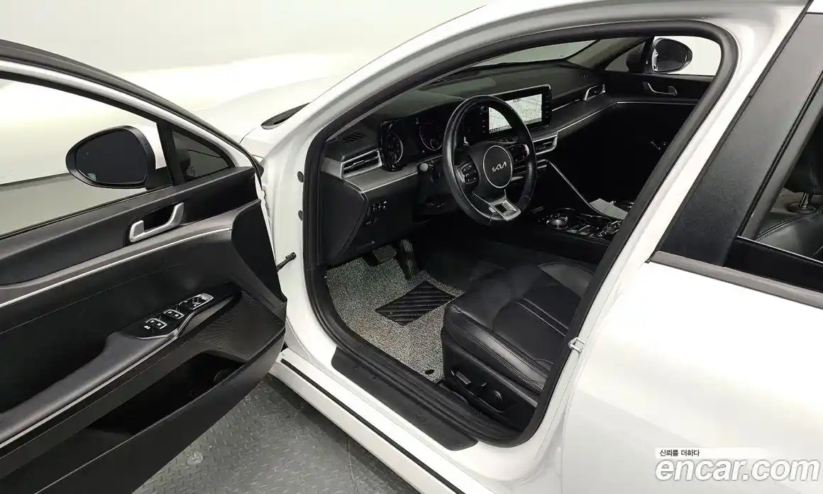 Kia K5 2021 2.0 Автомат в Москве № 817083, фото 10