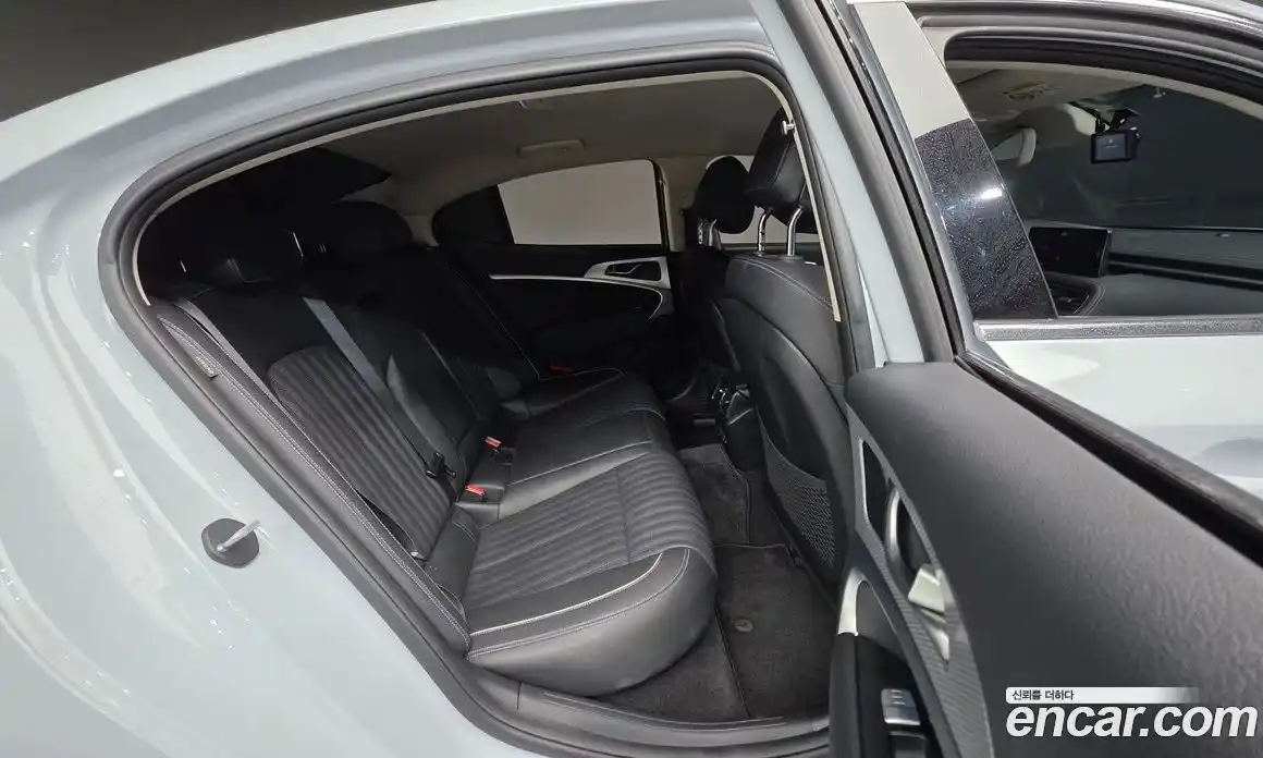 Genesis G70 2020 2.0 Автомат в Москве № 817350, фото 19