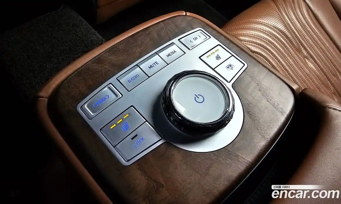 Genesis G80 2024 2.5 Автомат в Москве № 817367, фото 18