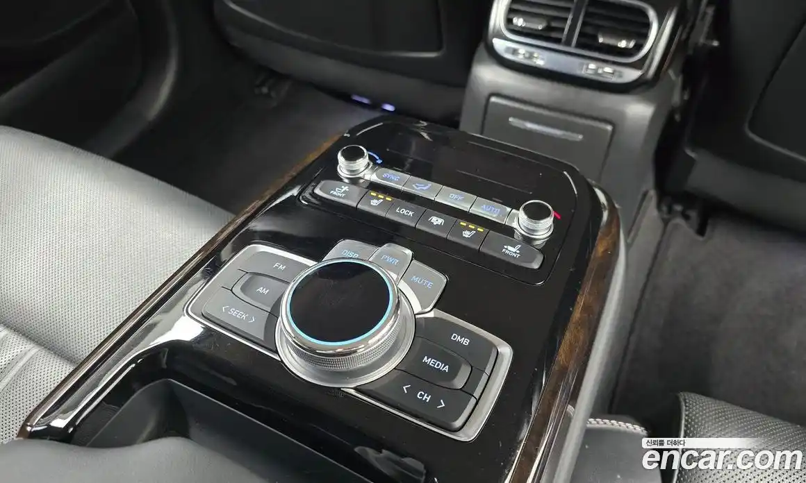 Genesis G90 2019 3.8 Автомат в Москве № 817646, фото 19