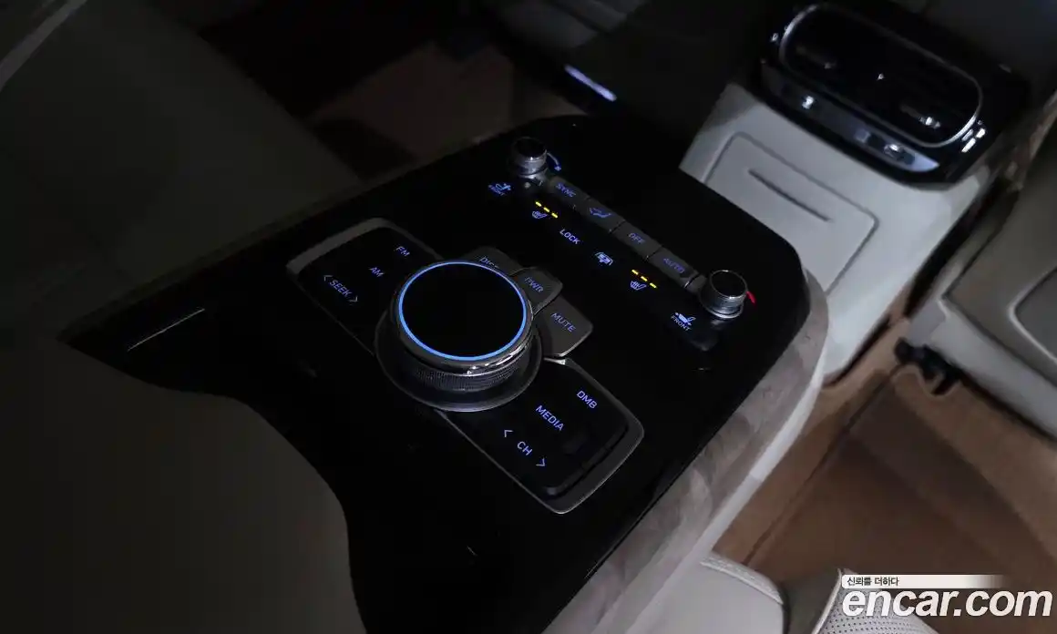 Genesis G90 2020 3.8 Автомат в Москве № 817811, фото 18