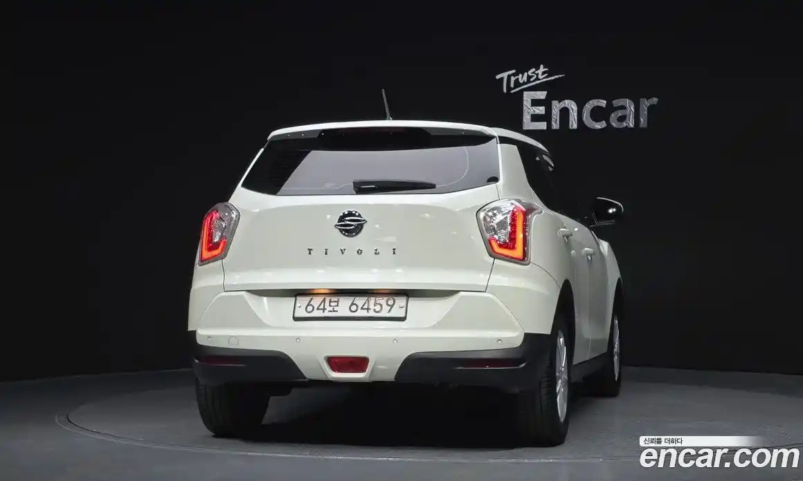 SsangYong TIBOLI 2015 1.6 Автомат в Москве № 818250, фото 4