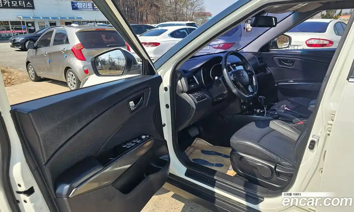 SsangYong TIBOLI 2016 1.6 Автомат в Москве № 818536, фото 10