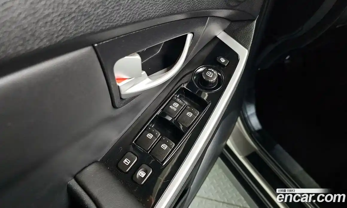 SsangYong Korando 2014 2.0 гидро в Москве № 818601, фото 16