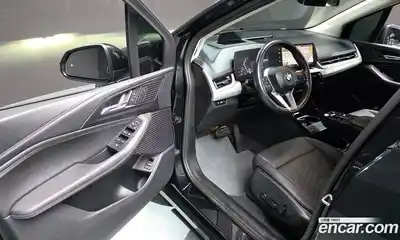 BMW 2-Series 2023 2.0 Автомат в Москве № 819181, миниатюра 11