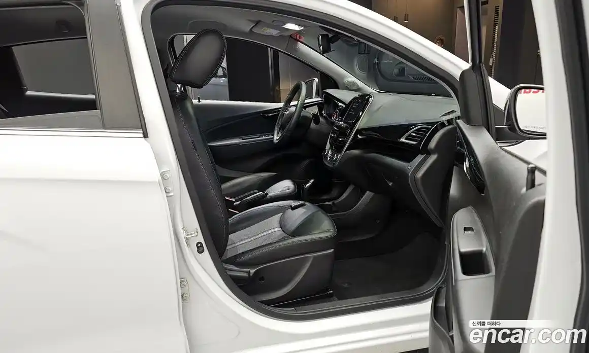 Chevrolet Spark 2020 1.0 Автомат в Москве № 819283, фото 11