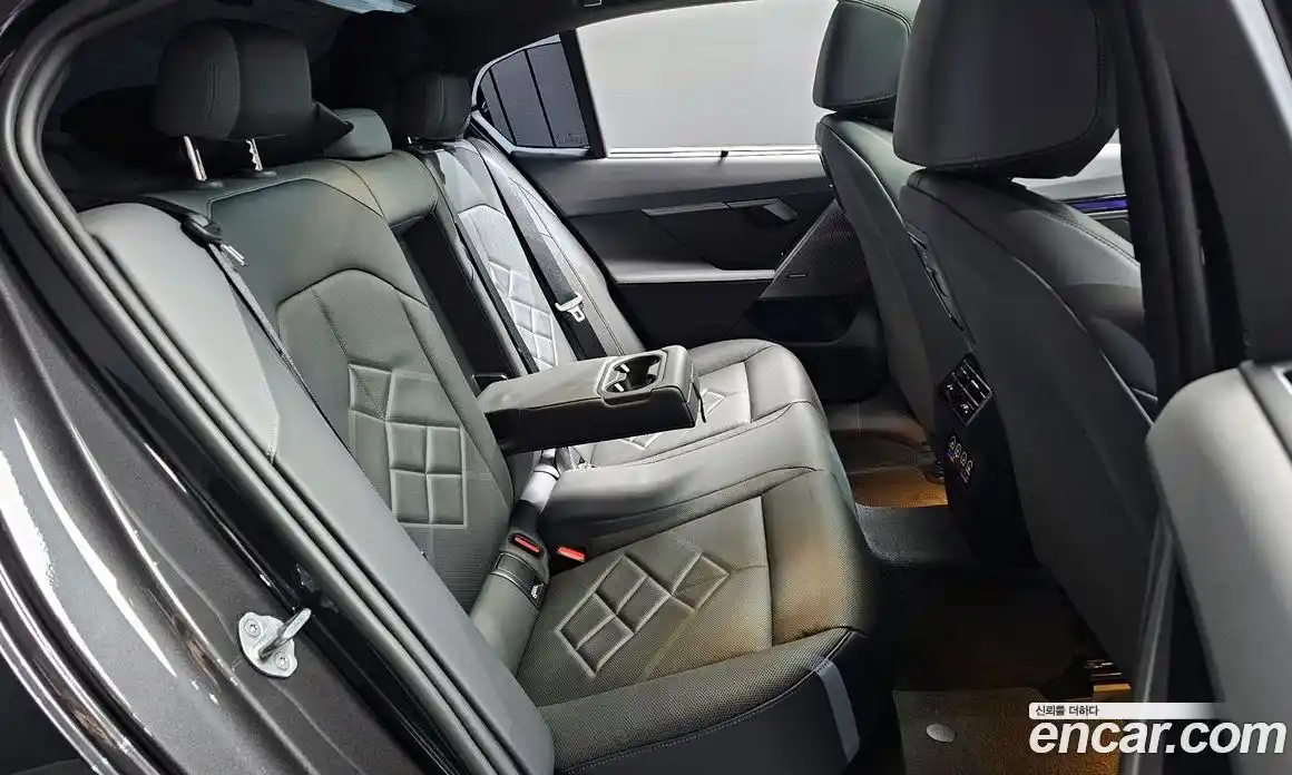 BMW 5-Series 2024 2.0 Автомат в Москве № 819376, фото 12