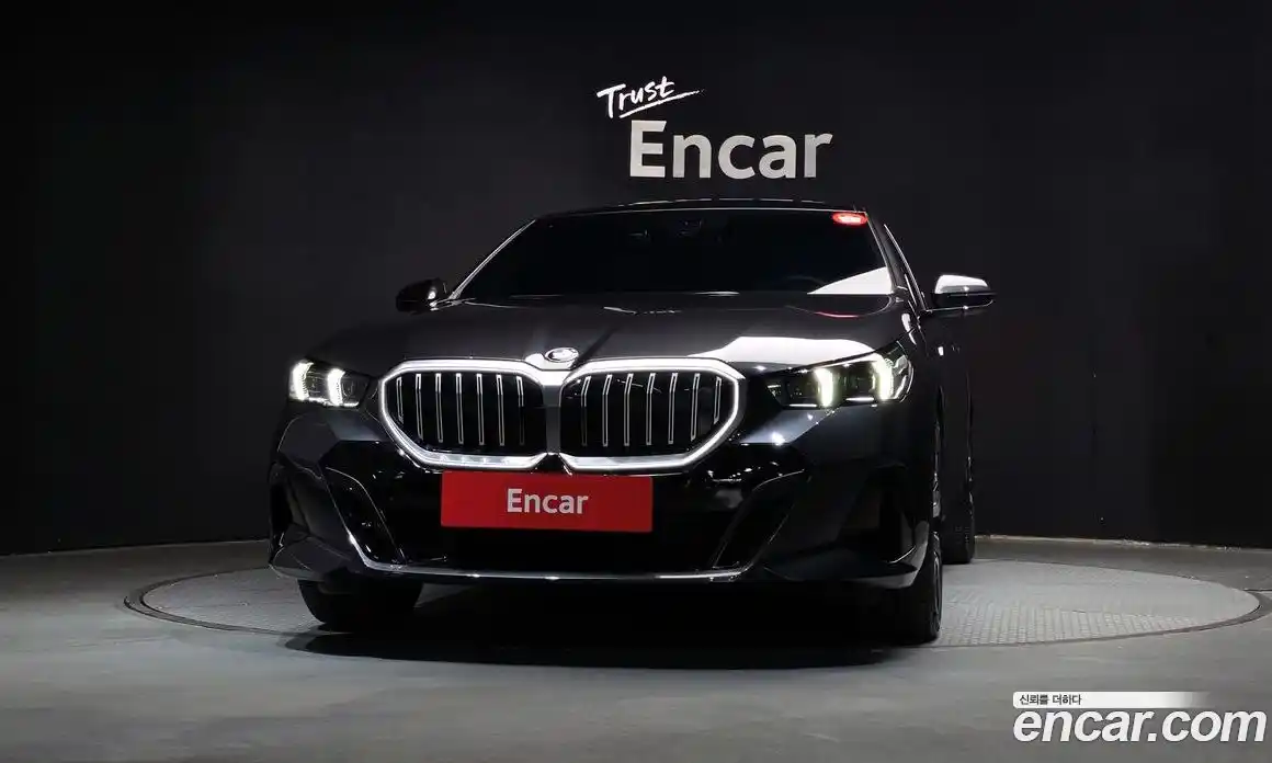 BMW 5-Series 2024 2.0 Автомат в Москве № 819376, фото 3